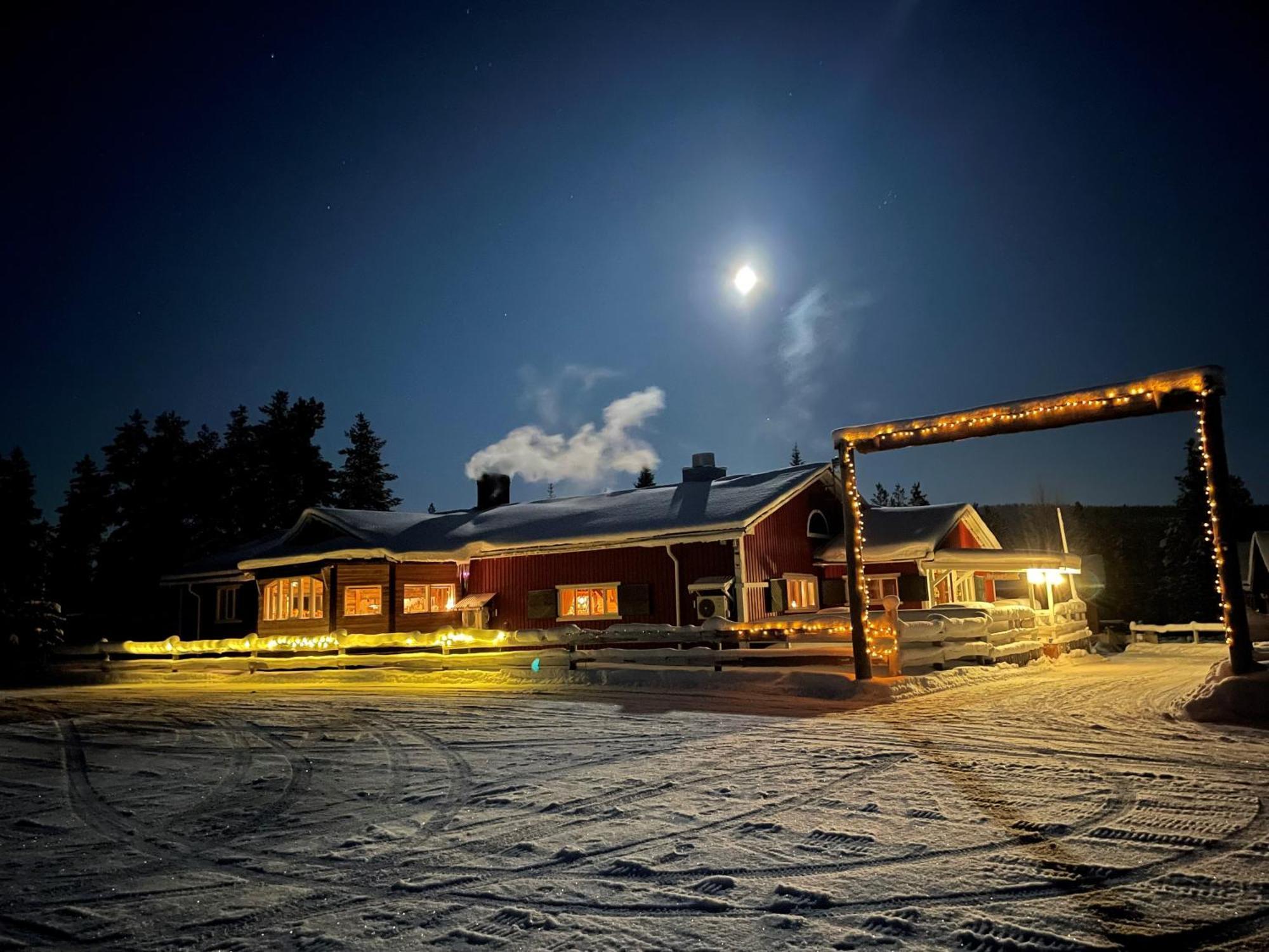 Skogen-Lodge Koskullskulle エクステリア 写真