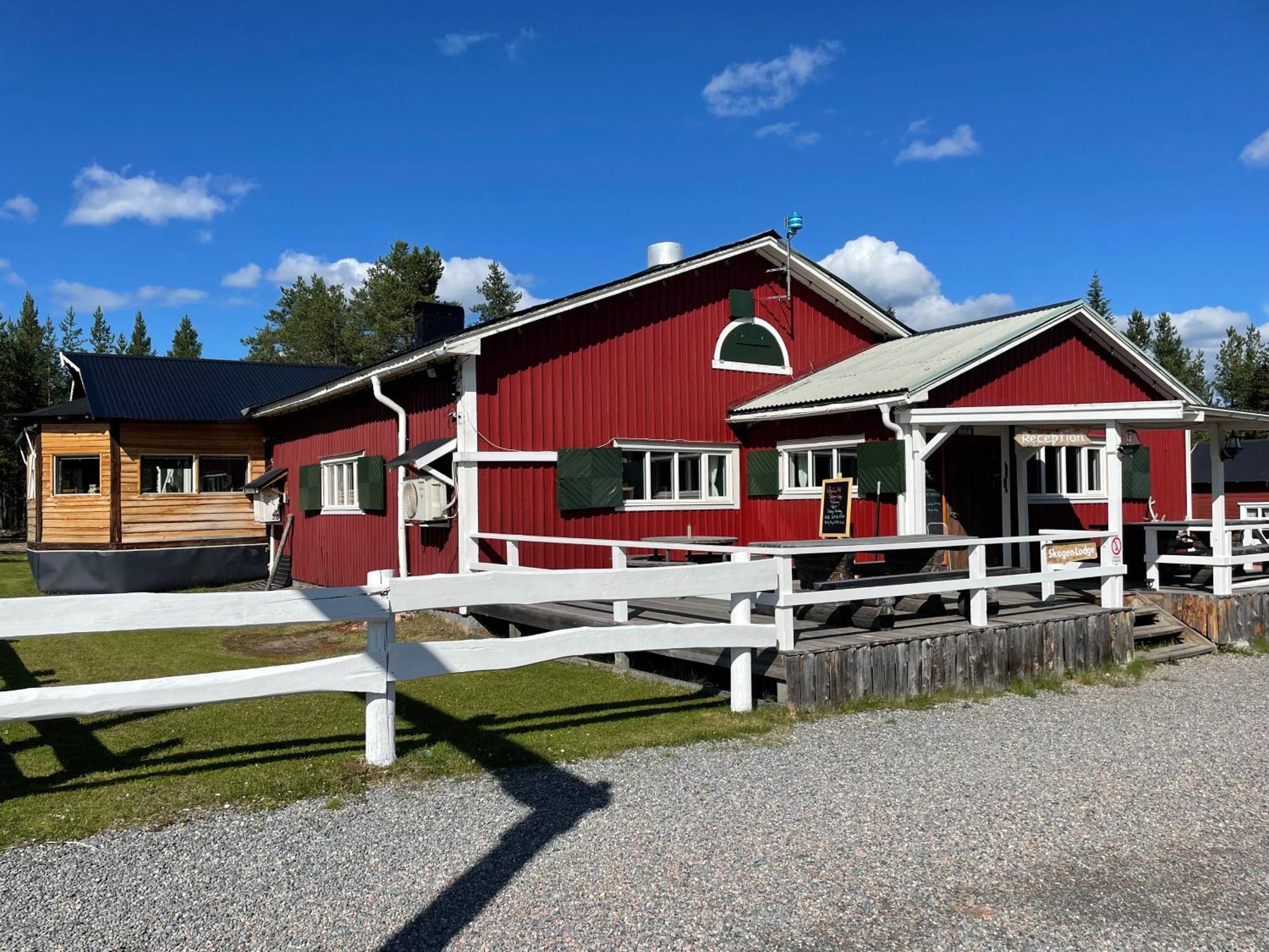 Skogen-Lodge Koskullskulle エクステリア 写真